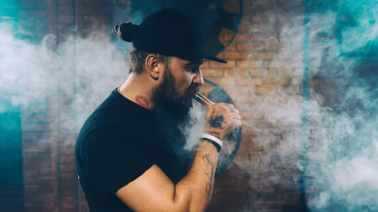 Do Head Shops Sell Scales?