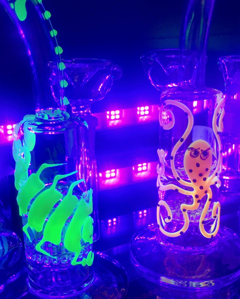 legal age cigarette shop in Houston