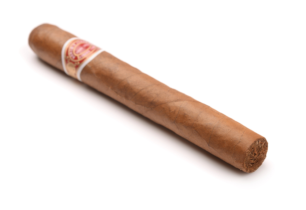 Elegant display of premium Romeo y Julieta cigars at tobacco store Sapulpa, showcasing rich wrappers and iconic red Habana bands.